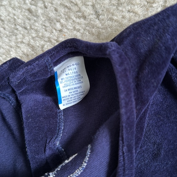 The Mayfair Co girls 2 piece velour outfit 24 months NWT - Picture 6 of 9